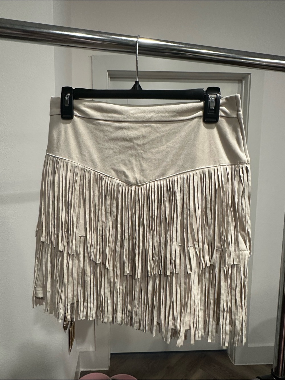 Francesca's Collections Cream Tiered Fringe Mini Skirt